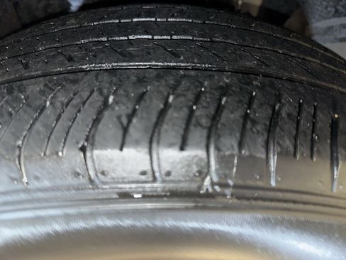 Used 2020 Nissan Rogue SV image 11