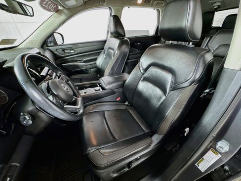 Used 2023 Nissan Pathfinder SL w/ SL Premium Package AWD/4WD image 15