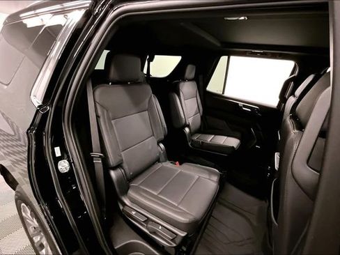 Used 2025 Chevrolet Tahoe LT w/ Comfort Package AWD/4WD image 25