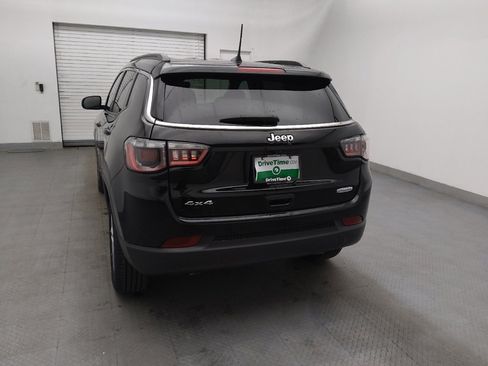 Used 2024 Jeep Compass Latitude image 6