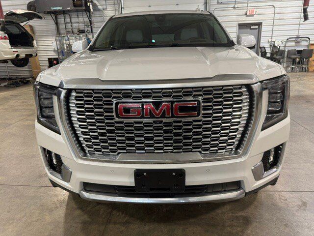 Used 2021 GMC Yukon XL Denali AWD/4WD image 47