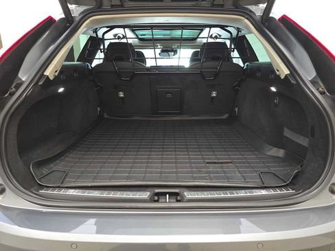 Used 2020 Volvo V90 T6 Cross Country AWD/4WD image 31