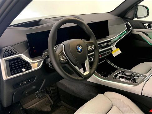 New 2026 BMW X5 xDrive40i w/ Climate Comfort Package image 4