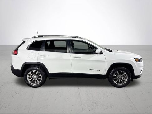 Used 2019 Jeep Cherokee Latitude Plus w/ Comfort/Convenience Group image 5