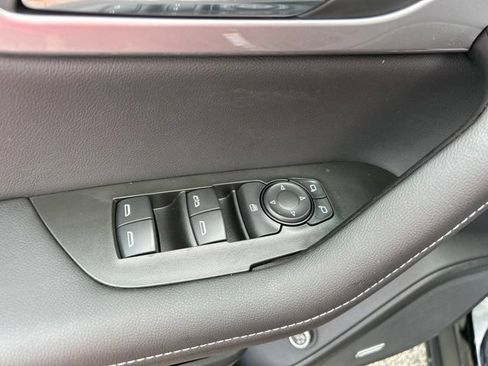 New 2026 Chevrolet Blazer LT w/ Sound & Technology Package FWD image 13