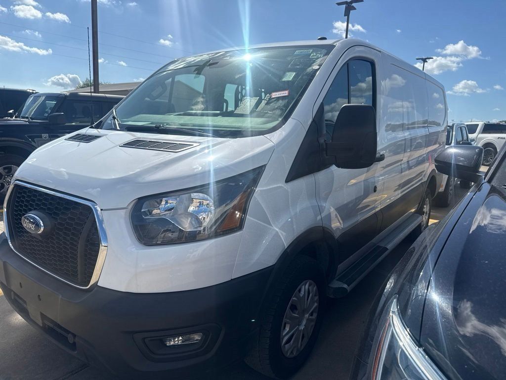 Used 2025 Ford Transit 250 Low Roof w/ Exterior Upgrade Package RWD image 1