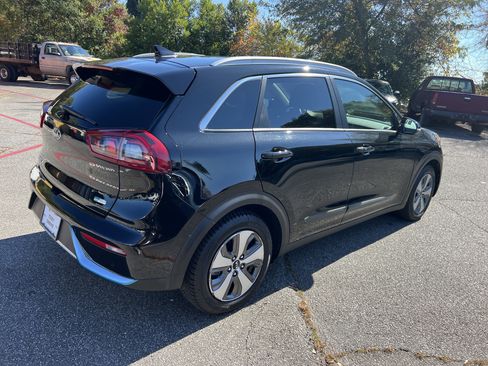 Used 2019 Kia Niro EX Premium w/ Sunroof Package image 7