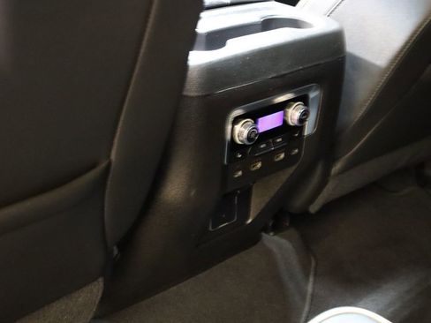 Used 2021 GMC Yukon SLT w/ SLT Premium Package image 56