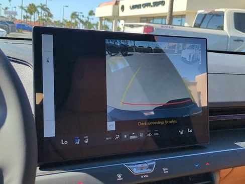 New 2026 Lexus ES 350e FWD image 18
