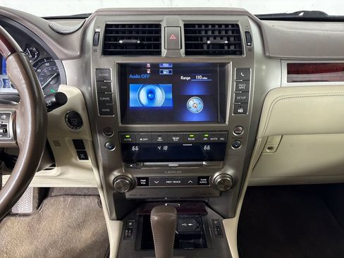 Used 2016 Lexus GX 460 w/ Premium Package AWD/4WD image 30
