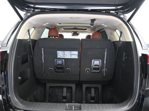 Used 2024 Kia Carnival SX Prestige image 67