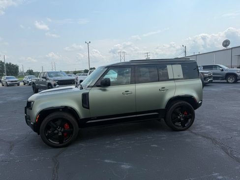 Used 2022 Land Rover Defender 110 X AWD/4WD image 40