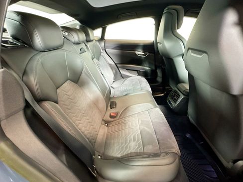 Used 2023 Audi e-tron GT Premium Plus image 25