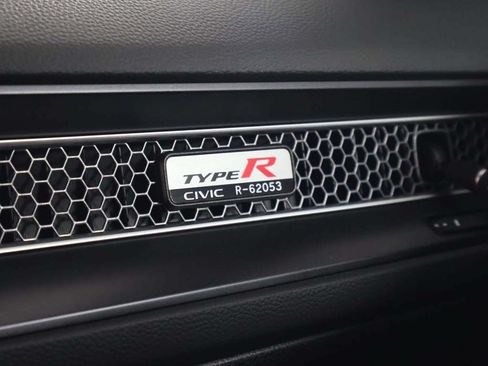 Used 2026 Honda Civic Type R image 41