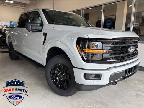 New 2026 Ford F150 XLT w/ Equipment Group 302A MID AWD/4WD image 2
