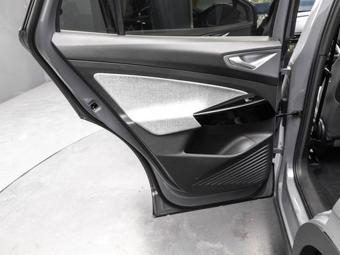 Used 2023 Volkswagen ID.4 Pro image 25