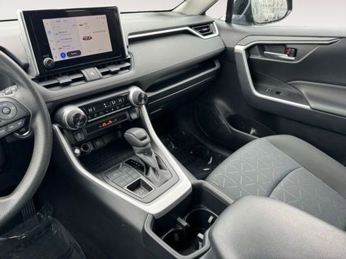 Certified 2025 Toyota RAV4 XLE AWD/4WD image 17