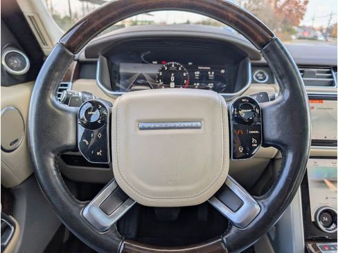 Used 2019 Land Rover Range Rover HSE image 20