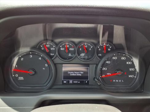 Used 2025 Chevrolet Silverado 2500 Custom w/ Custom Value Package AWD/4WD image 28