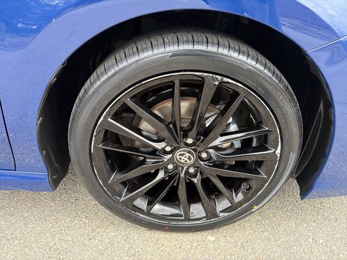 Used 2024 Toyota Camry XSE FWD image 12