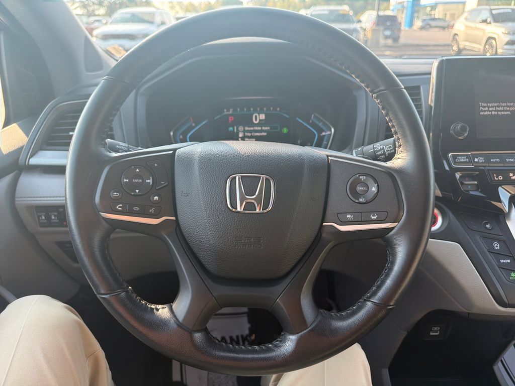 Used 2023 Honda Odyssey EX-L image 16
