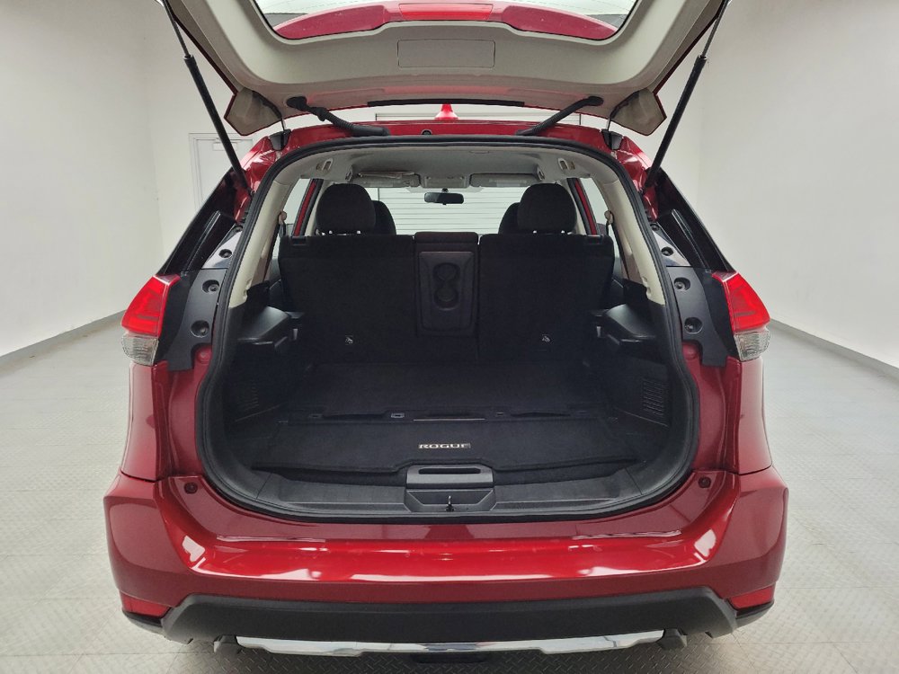 Used 2017 Nissan Rogue S AWD/4WD image 29