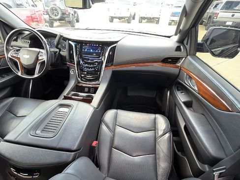 Used 2019 Cadillac Escalade ESV Premium Luxury AWD/4WD image 62