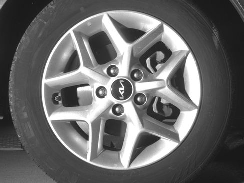 Used 2025 Kia Soul LX w/ LX Technology Package FWD image 16
