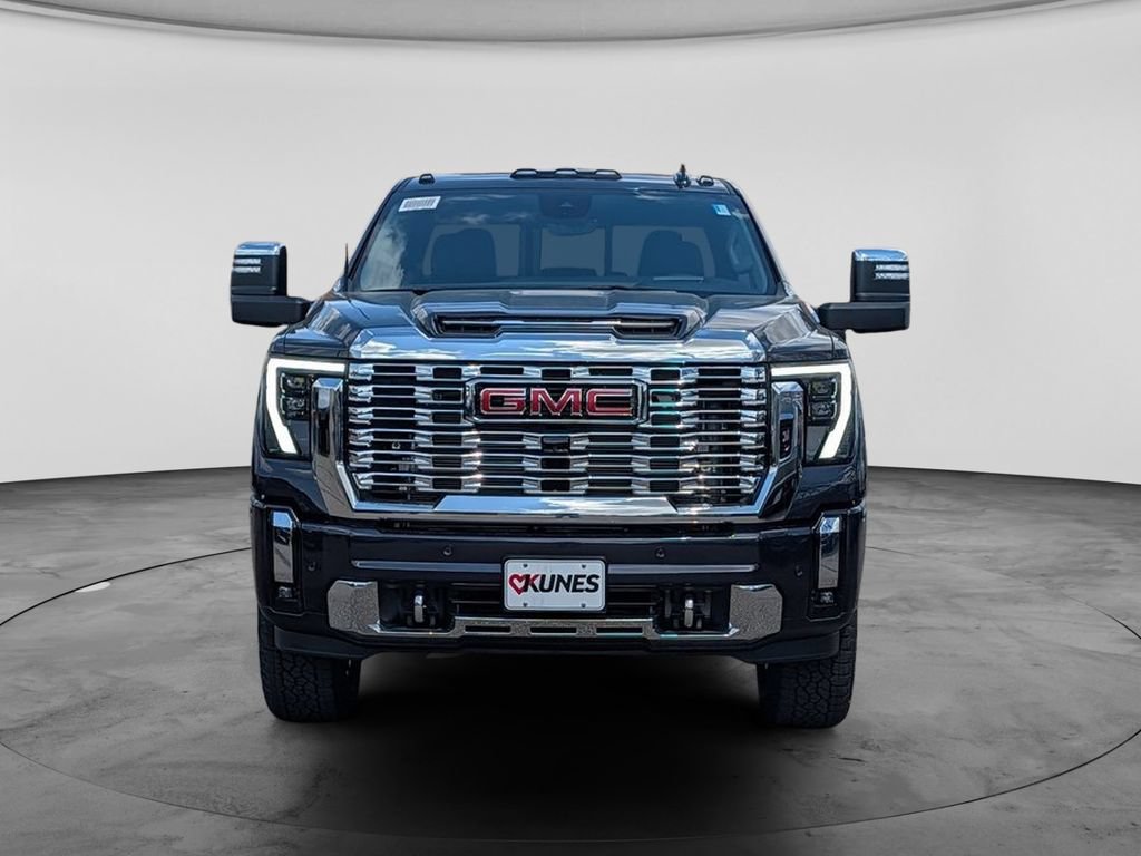New 2026 GMC Sierra 3500 Denali w/ Denali Reserve Package AWD/4WD image 2