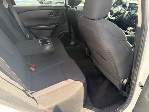 Used 2024 Nissan Rogue S AWD/4WD image 35