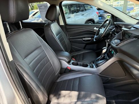 Used 2015 Ford Escape SE w/ Equipment Group 201A AWD/4WD image 18