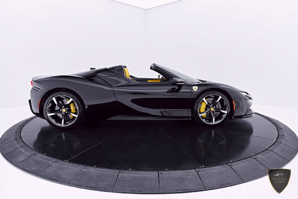 Used 2024 Ferrari SF90 Spider AWD/4WD image 25