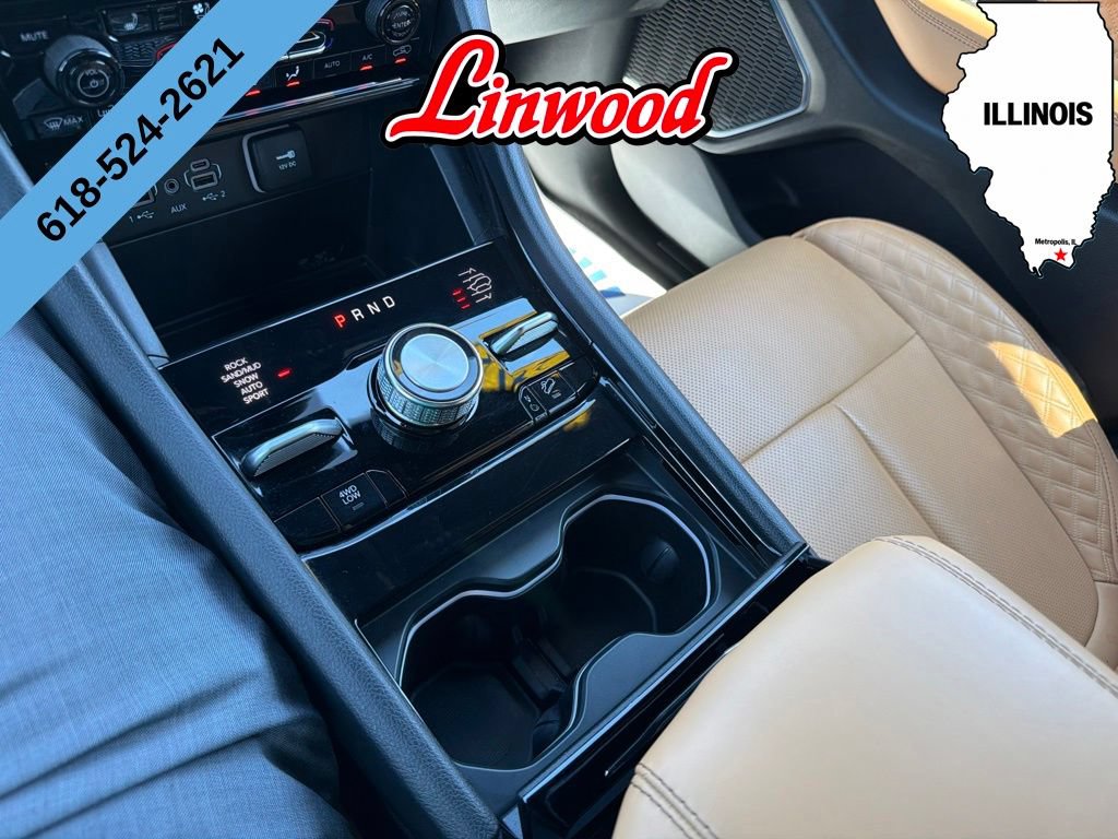 Used 2025 Jeep Grand Cherokee Summit AWD/4WD image 29