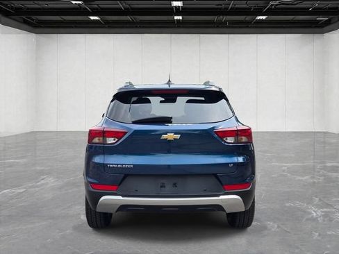 Used 2021 Chevrolet TrailBlazer LT w/ Convenience Package FWD image 4