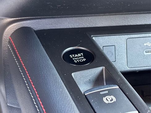 Used 2025 Nissan Kicks SR AWD/4WD image 26