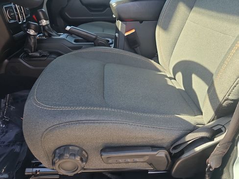 Used 2024 Jeep Wrangler Sport S image 31