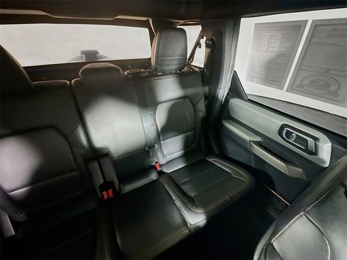 Used 2021 Ford Bronco Badlands image 14