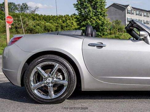 Used 2008 Saturn Sky Red Line RWD image 10