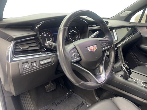 Used 2021 Cadillac XT6 Premium Luxury image 55