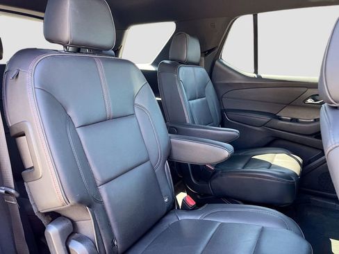 Used 2022 Chevrolet Traverse RS AWD/4WD image 28