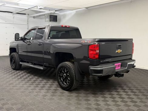 Used 2015 Chevrolet Silverado 2500 LT w/ LT Convenience Package AWD/4WD image 3