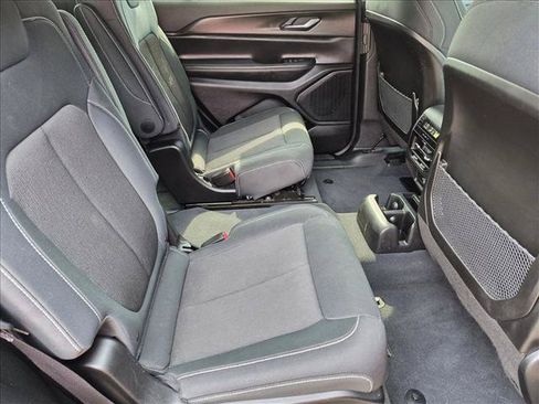 Used 2023 Jeep Grand Cherokee L Laredo AWD/4WD image 24