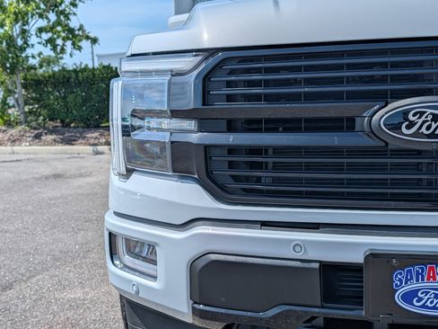 Used 2025 Ford F150 Platinum AWD/4WD image 9