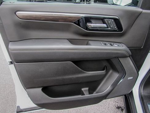 New 2026 Chevrolet Tahoe Premier image 9