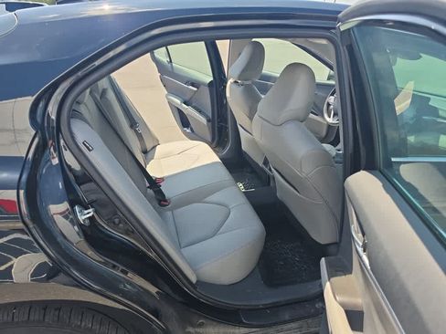 Used 2023 Toyota Camry XLE AWD/4WD image 10