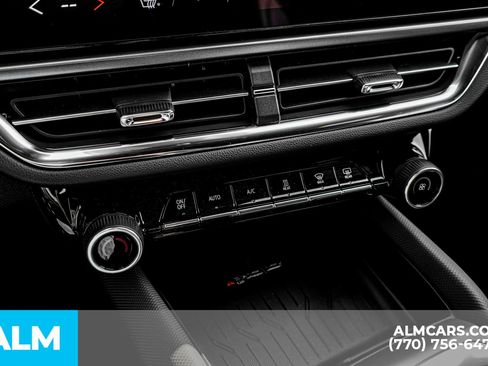 Used 2026 Chevrolet Equinox EV LT image 45