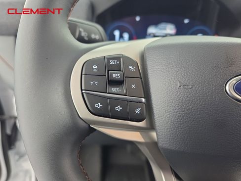 New 2026 Ford Explorer Active image 13