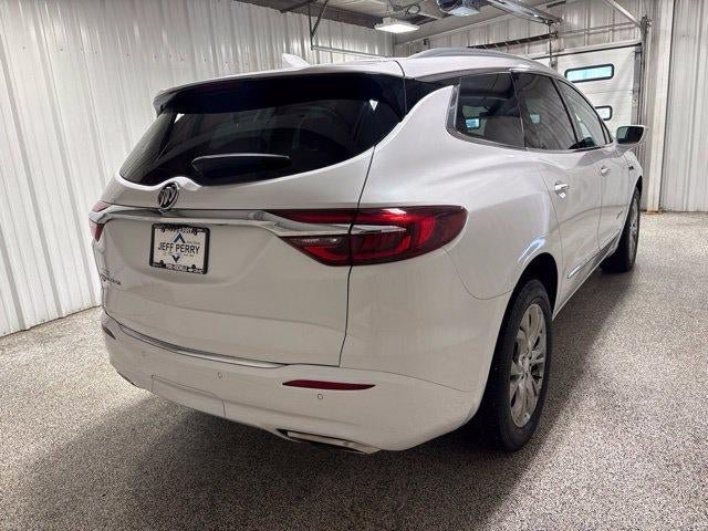 Used 2020 Buick Enclave Avenir w/ Avenir Technology Package AWD/4WD image 3