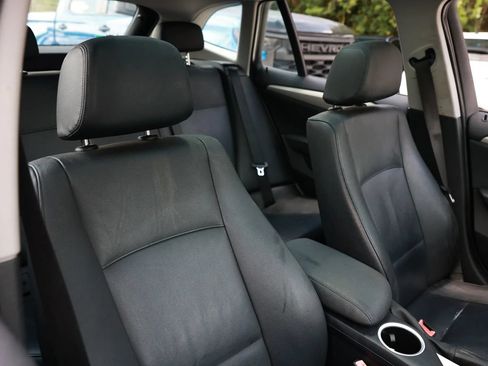 Used 2014 BMW X1 xDrive28i AWD/4WD image 17