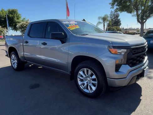 Used 2023 Chevrolet Silverado 1500 Custom AWD/4WD image 1